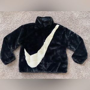 NWT Nike Women's Oversized Swoosh Logo Jacket Off ACG Lulu DM1759-010 Size Small